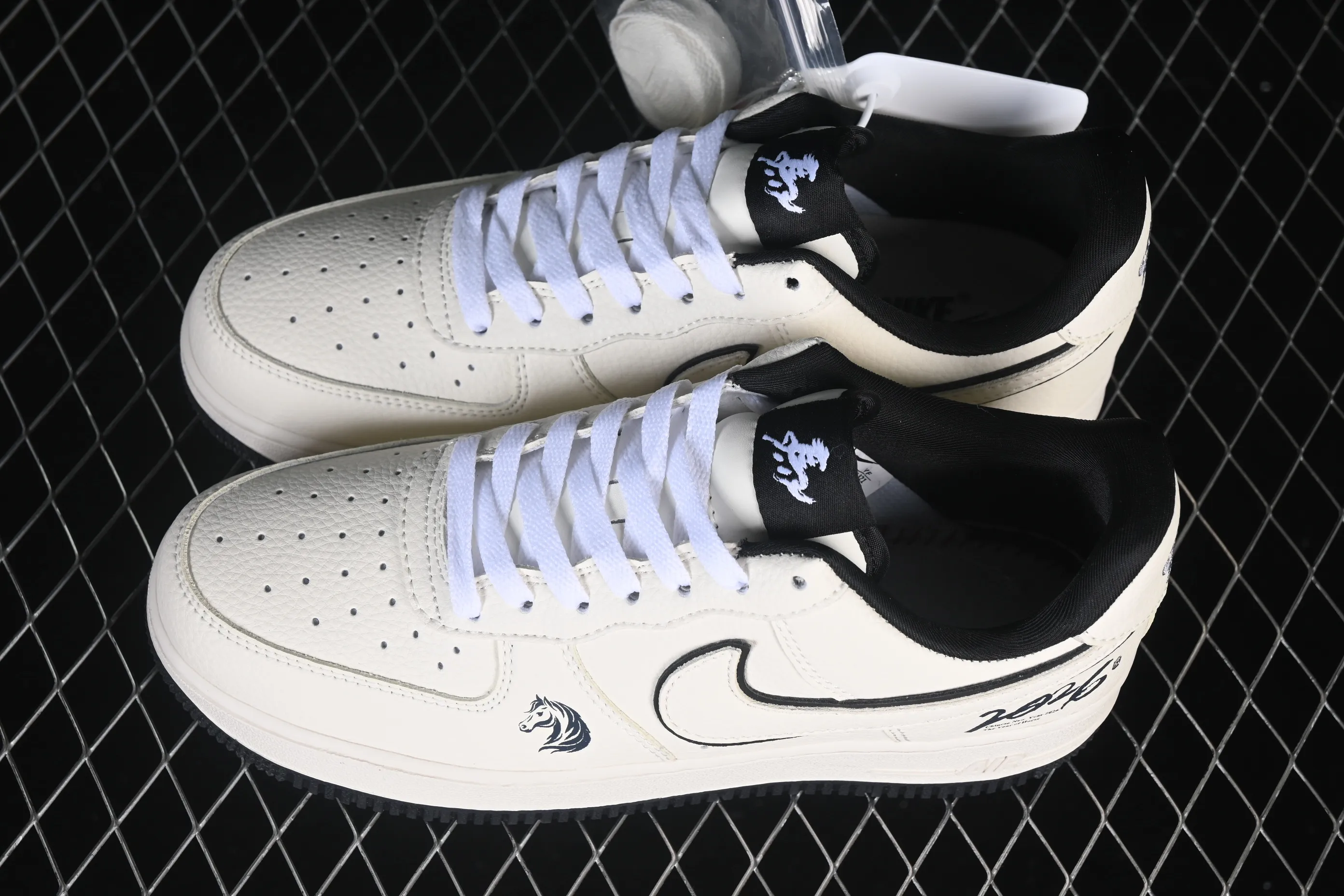 All categories Nk Air Force 1 Air Force series Nk Air Force 1 Low Air Force low-top Nike Air Force 1'07 Low Year of the Horse limited edition Air Force 1 low-top casual sneakers DN1688-821